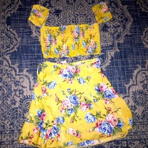 Top and bottom outfit